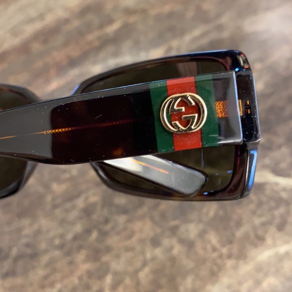 Woman’s sunglasses - Picture 2 of 6